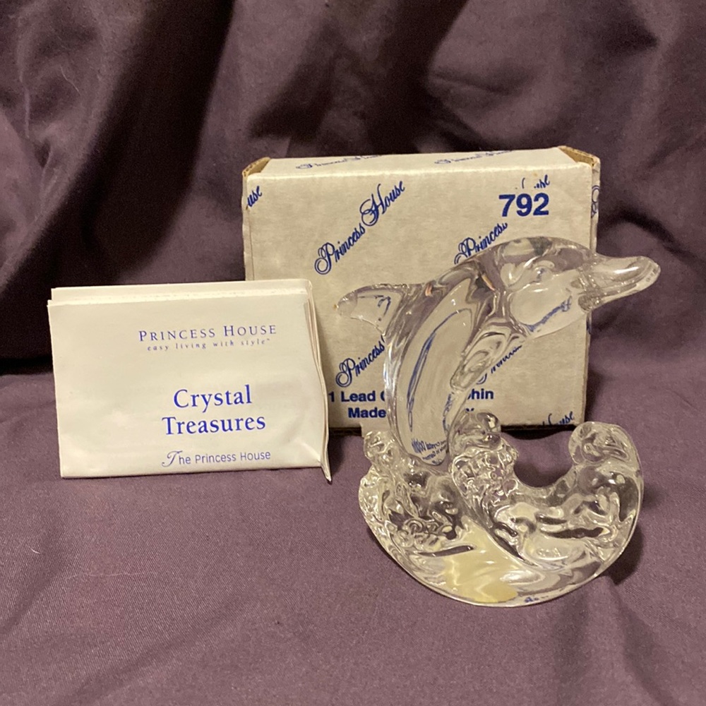 Vintage Princess House Crystal (24%) Dolphin rocking on waves